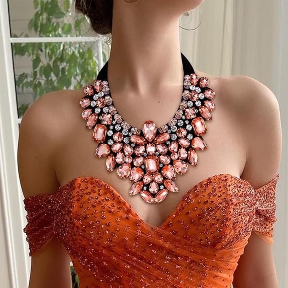 9 Color Rhinestone Champagne Crystal Costume Statement Necklace and Earring Set - Picture 5 of 5